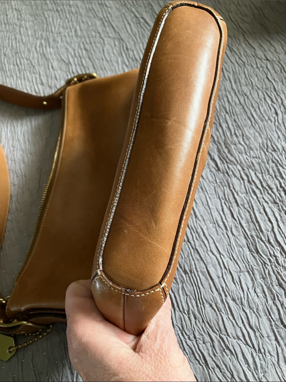 COACH. Vintage Leather Slim Duffle Bag in Tan with Brass Hardware. Great Shape! - Picture 12 of 16